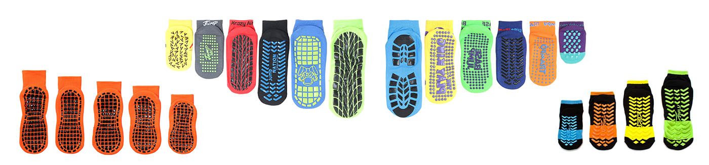 OEM custom logo grip socks trampoline kids anti-slip sky trampoline park socks indoor playground anti non slip jump socks