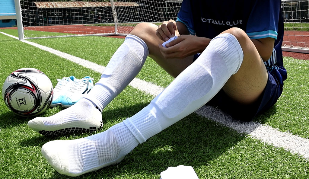 Why Do 90% of Football Players Wear Grip Socks