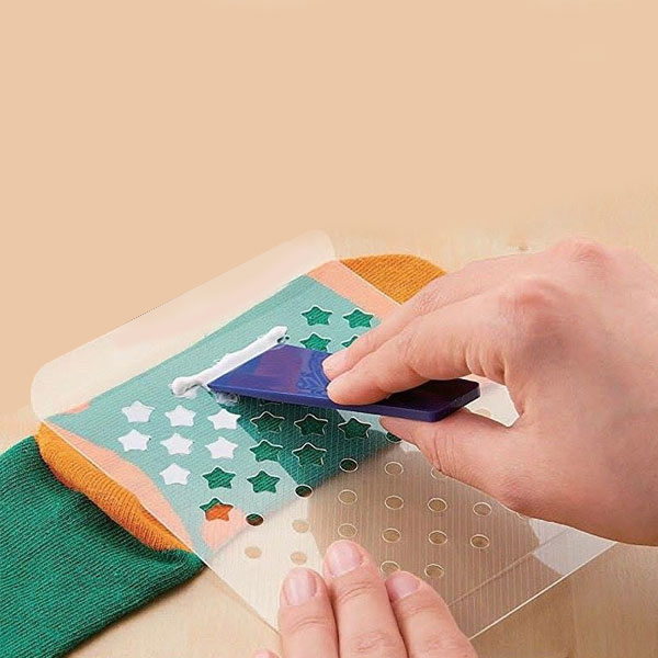 Design Your Own Grip Socks by diy