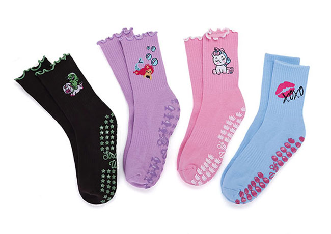 Custom Made Logo Sock Anti-Slip Youth Men CUSTOM GRIP SOCKS FOR YOGA PILATES
